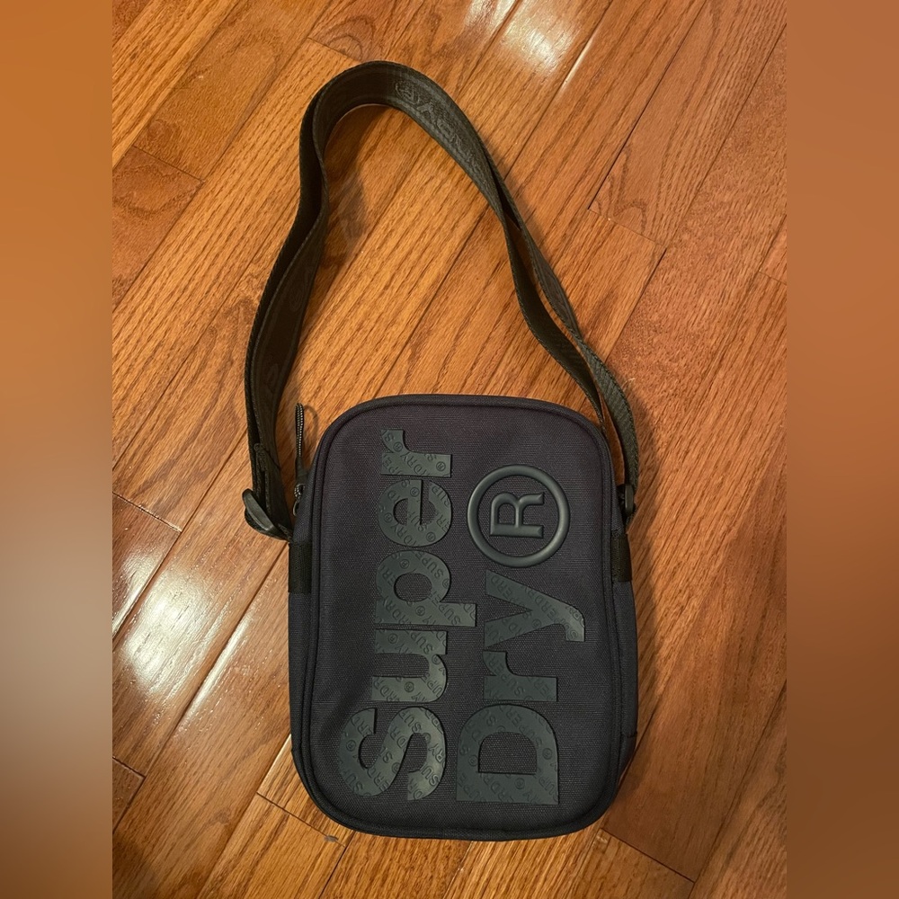 Superdry Crossbody Bag - Unisex - Navy & Black